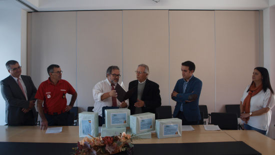 Câmara Municipal de Cantanhede recebe livros do escritor João Reis