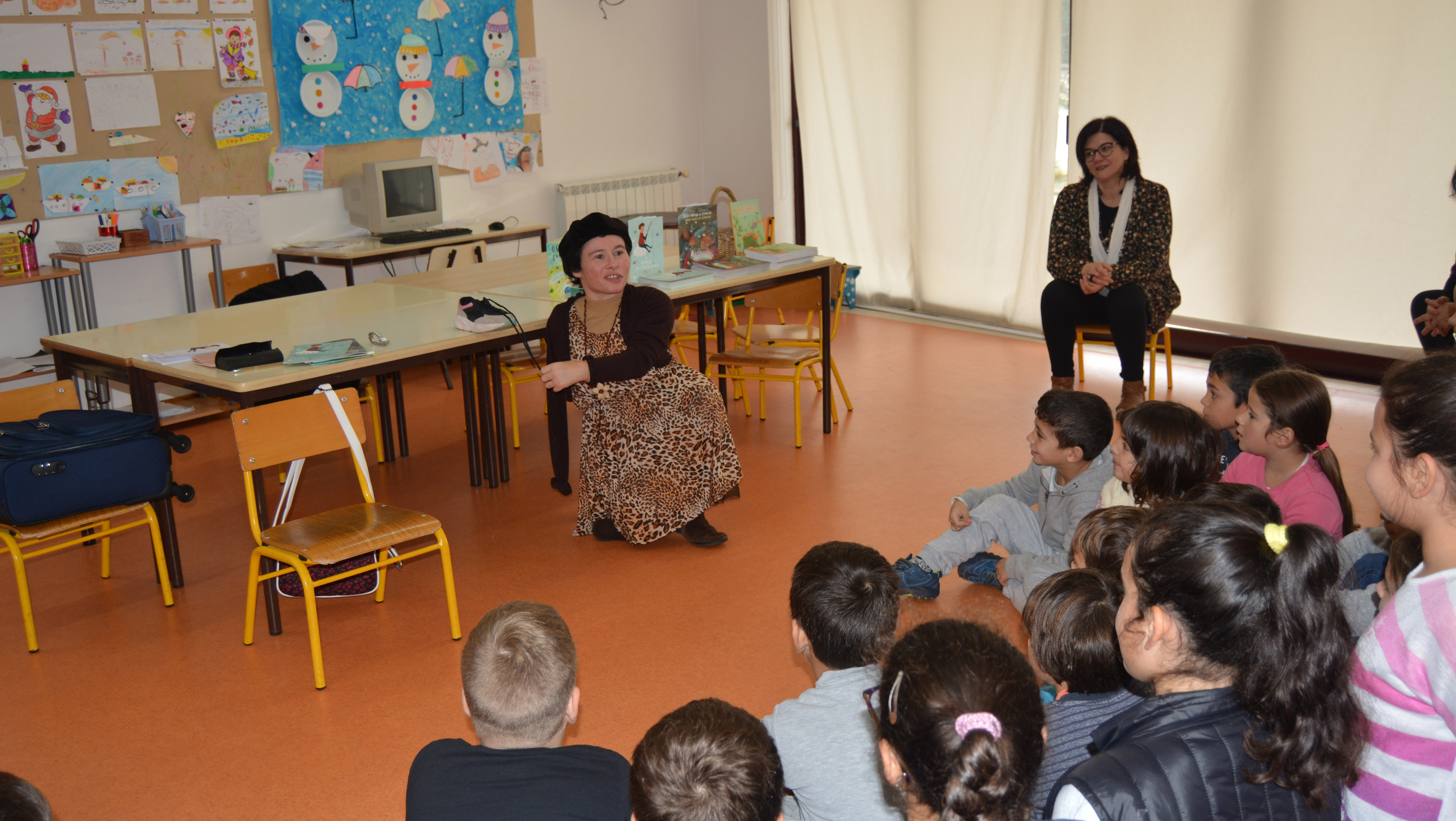 Biblioteca Municipal promove encontro da escritora Lurdes Breda com alunos da Escola Básica do Bolho