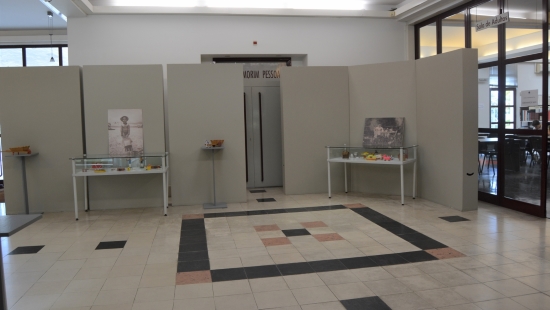 Exposição Brincar em Português na Biblioteca Municipal de Cantanhede