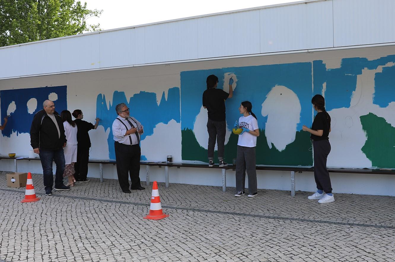 Escolas pintam muros para alertar para a preservação dos ecossistemas