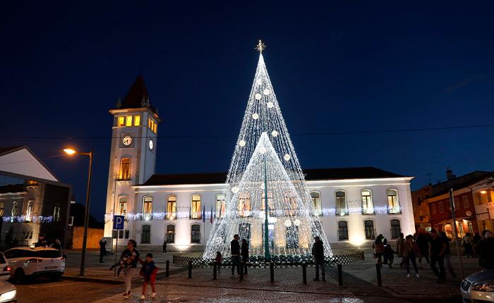 Luzes de Natal dão brilho às ruas de Cantanhede a partir de 1 de dezembro