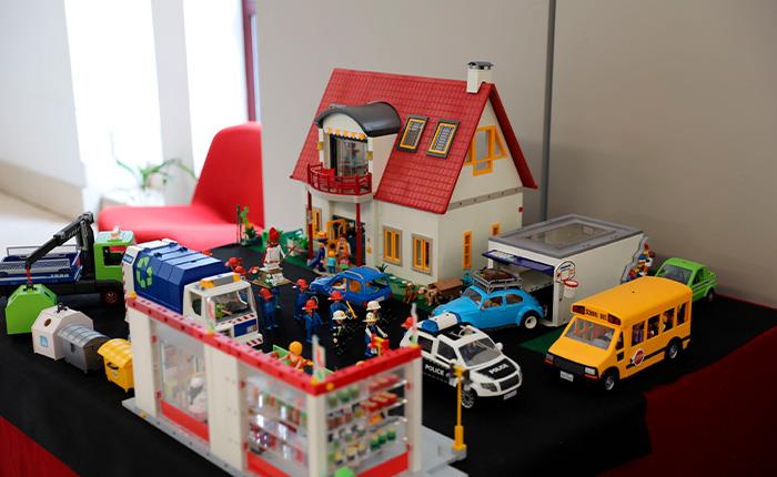 Exposição “Universo mágico Playmobil – Aventuras em miniatura” patente na Biblioteca Municipal de Cantanhede