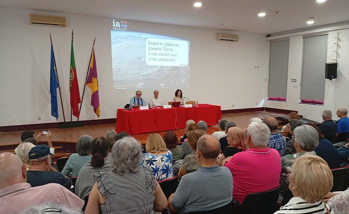 Crises climática e ambiental em discussão na Biblioteca Municipal